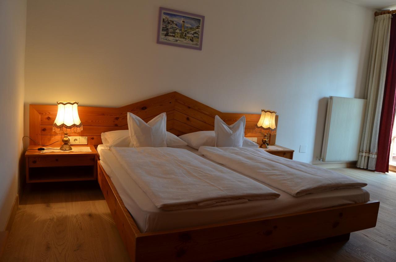 Hotel Eden Guesthouse Марленго Екстериор снимка
